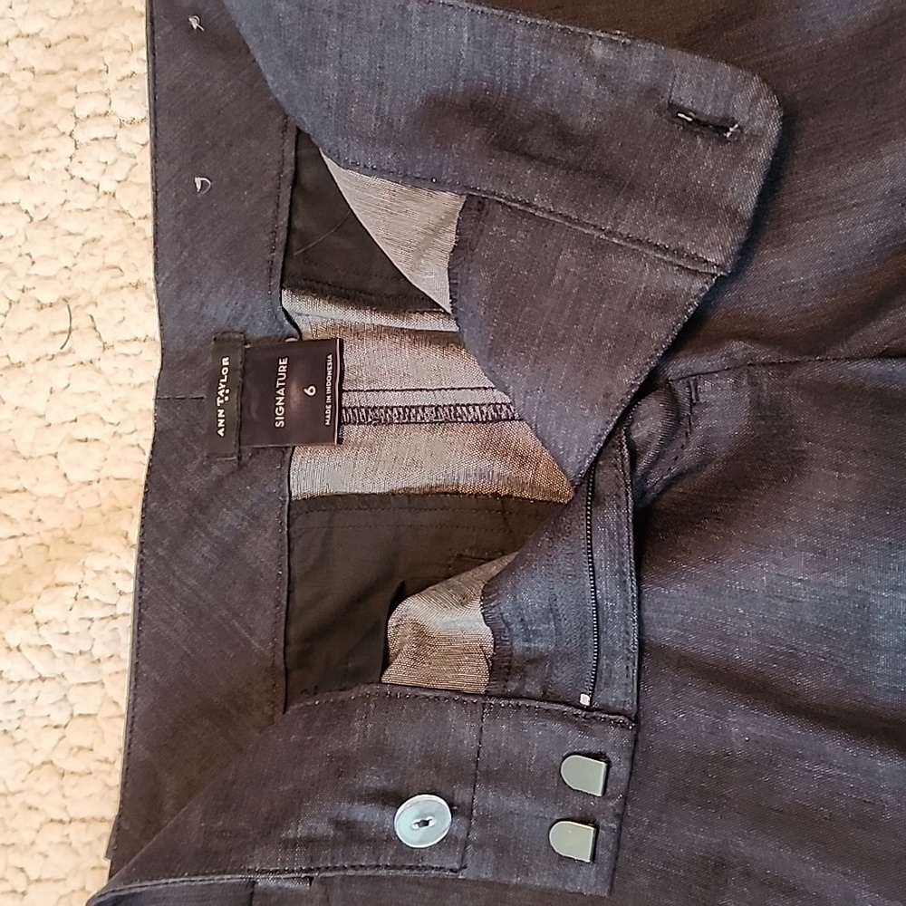 Ann Taylor Signature Shorts